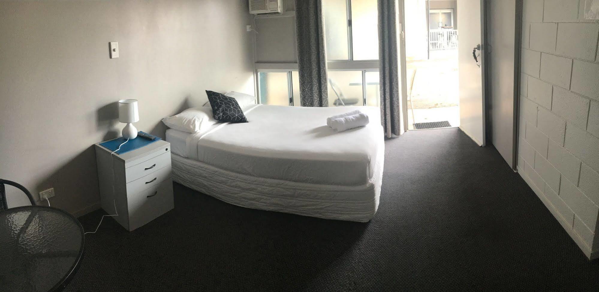 Oonoonba Hotel Motel Townsville Eksteriør bilde