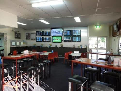 Oonoonba Hotel Motel Townsville Eksteriør bilde